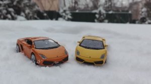 Сравнение моделей Lamborghini Gallardo первого поколения от Welly