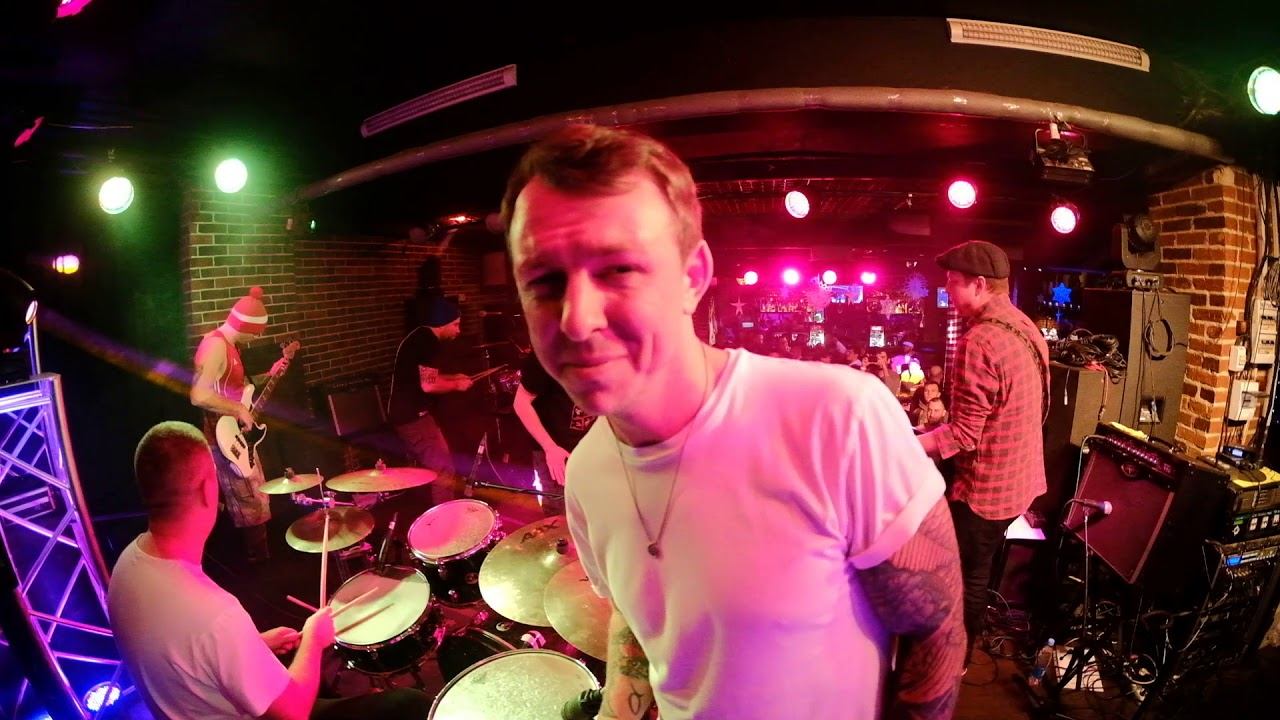 группа Беспризорники - Лена Налей / Live Rock Bar