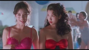 Городской охотник: Охотник в общественном бассейне