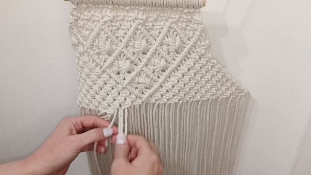 Панно-каоман в технике макраме