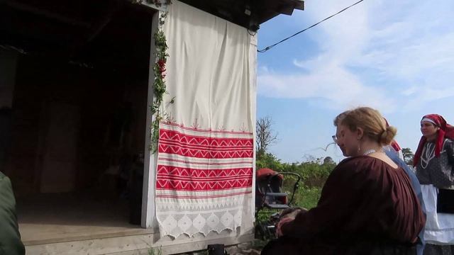 27. У храма св. благоверного князя А.Невского/  Представление 11 Я гармонщика любила