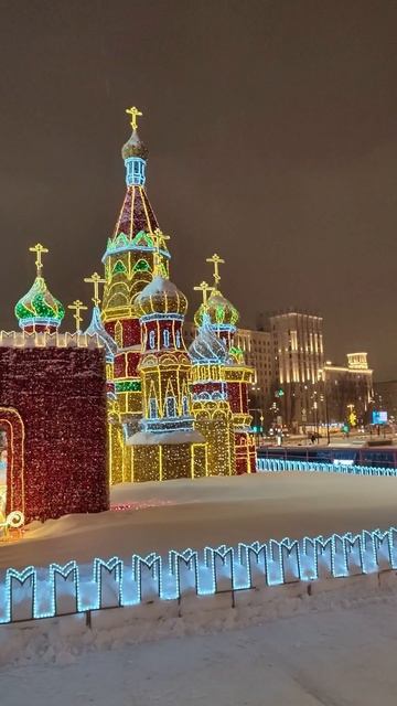 Зимняя Москва 2026 - Mitti Life смотреть онлайн