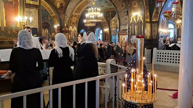 Тропари и Кондаки