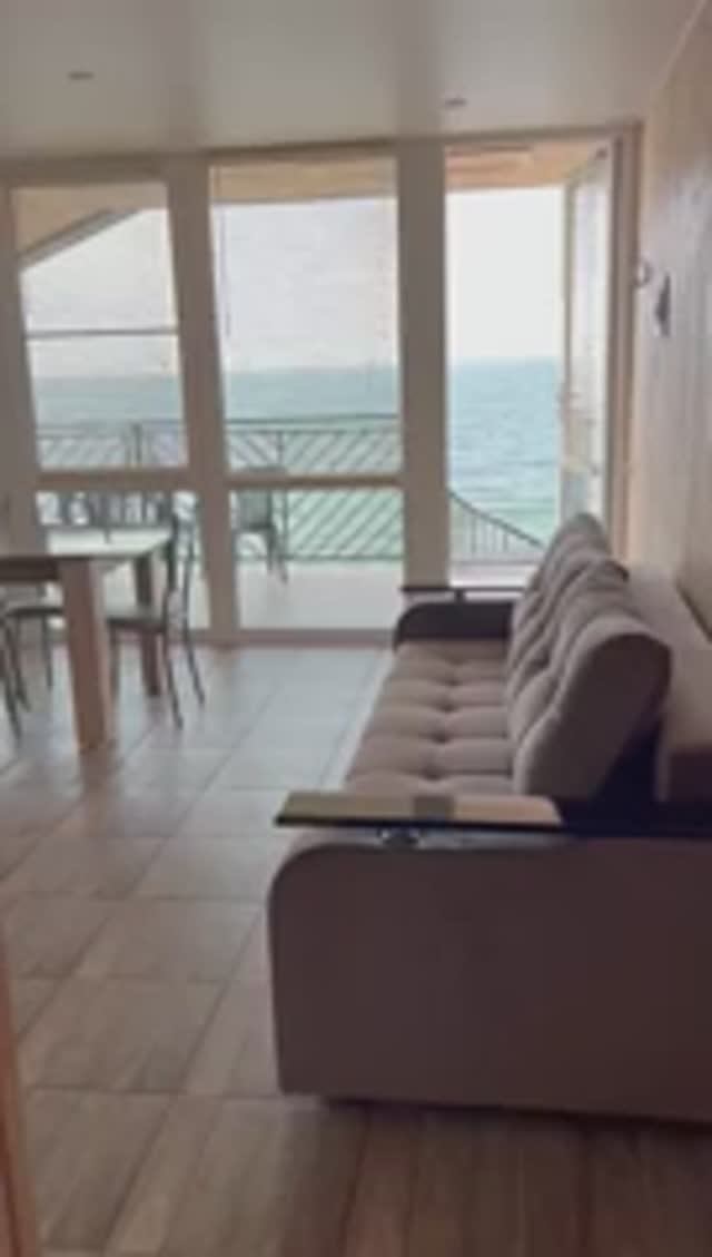 Голубицкая 2-комантные апартаменты на Курортной №405