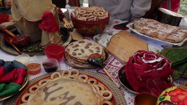 В Армавире в парке «Сфинксы» отметили Масленицу смотреть онлайн