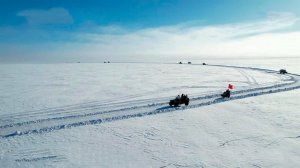 Восстановленные автомобили вновь прошли маршрут "Дорога жизни" по Ладоге: видео.