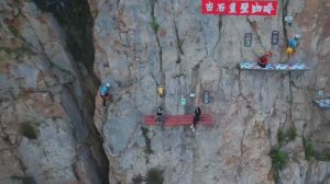 Эта кофейня вполне могла бы участвовать в нашей рубрике «для самых смелых».