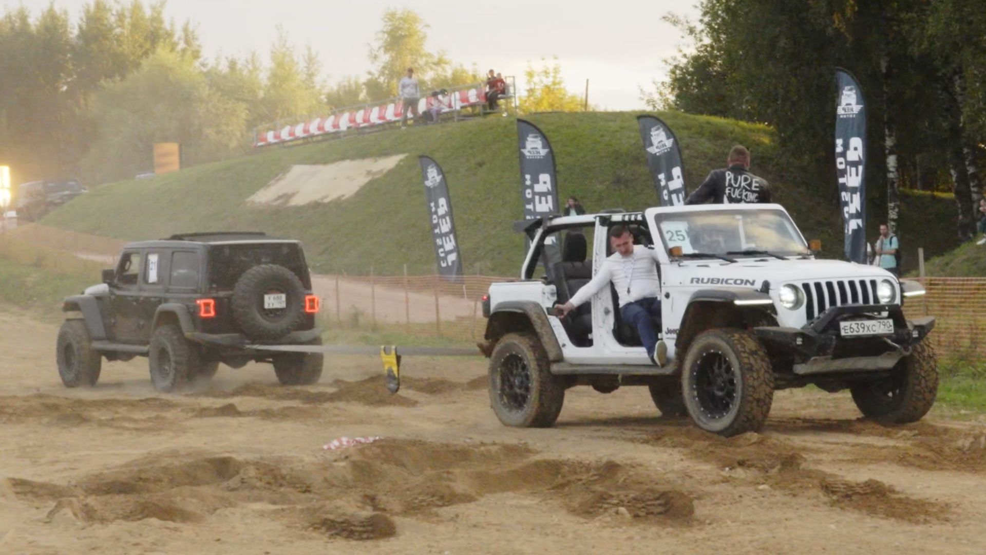 Тяговый баттл Jeep. Wrangler Vs Wrangler