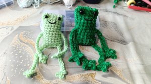 Лягушки с длинными руками и ногами)) Мастер-класс по вязанию крючком