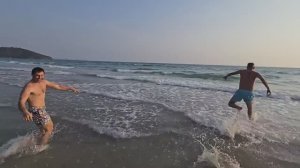 КАК ВЫЖИВАЮТ РУССКИЕ МУЖИКИ В ПАТТАЙЕ: ОБРАТИЛСЯ ЗА ПОМОЩЬЮ, А ПОПАЛ В РАЙ!