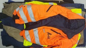 42003 Рабочая одежда микс (CREAM WORKWEAR), секонд (cream/extra), Италия, 3 пак, ~25 кг, 6.45€/кг *