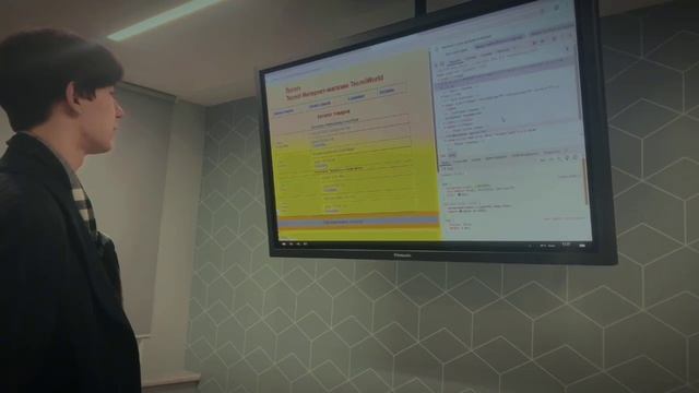 Sherlock Holmes and the Case of the Fraudulent Code смотреть онлайн