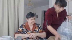 Получили посылку. Распаковка и обзор. В ожидании мужа.