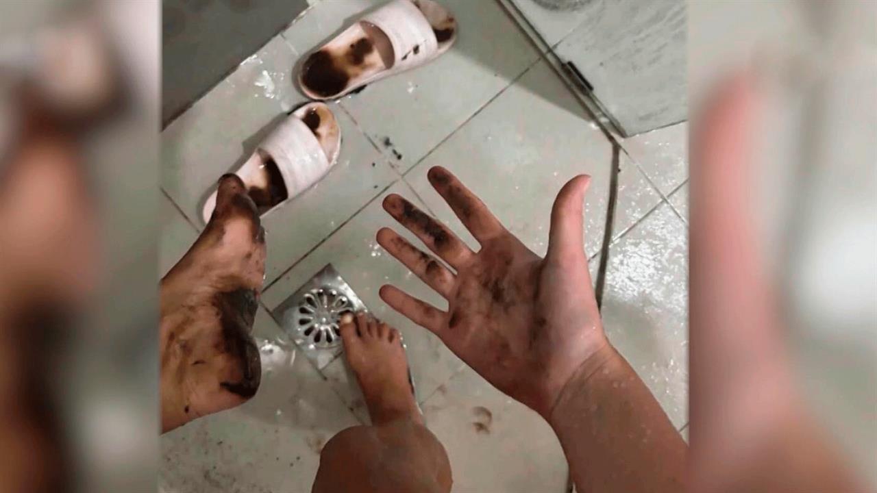 Очевидцы показали кадры с пляжей Пхукета, где обнаружены выбросы мазута. смотреть онлайн