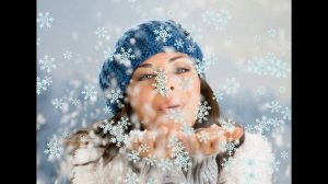 ТАЕТ НА РЕСНИЦАХ СНЕГ.