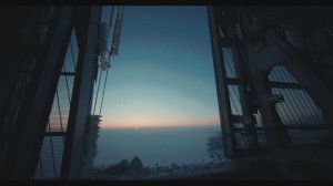 Зимний шпиль Лахта Центра и альпинисты