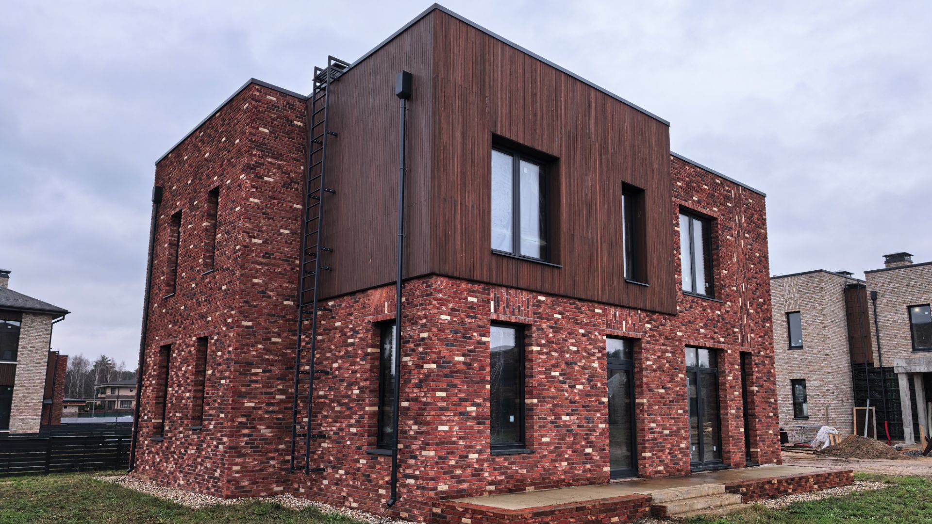 Коттедж 259м² в «Маслово Forest Club»