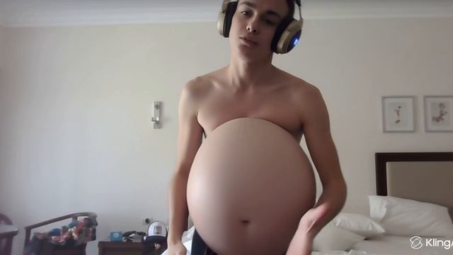 Толстый мальчик удовлетворил жену