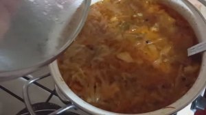 Приготовила борщ и заправку.