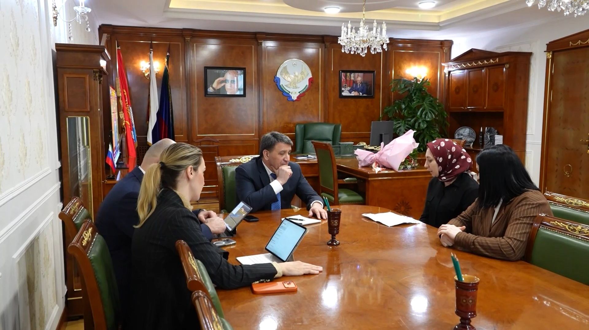 Глава Махачкалы встретился  с участниками СВО и их семьями