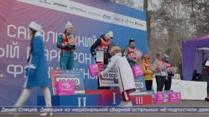 25.02.2026 Олимпийский чемпион Александр Большунов выиграл Сахалинский лыжный марафон