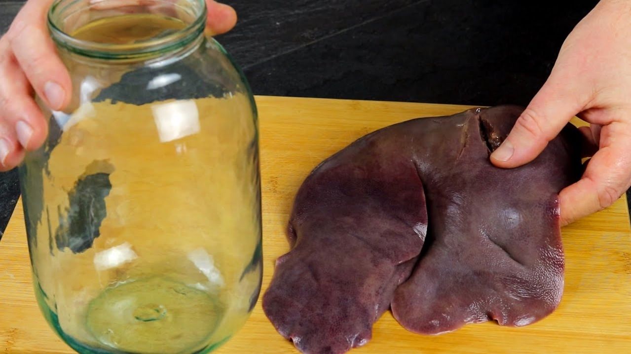 Беру СВИНУЮ ПЕЧЕНЬ и БАНКУ и получается ШЕДЕВР! смотреть онлайн