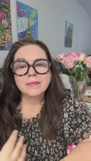 Лена Хеппи- Мне идет это платье или нет? Пишите ваше мнение.