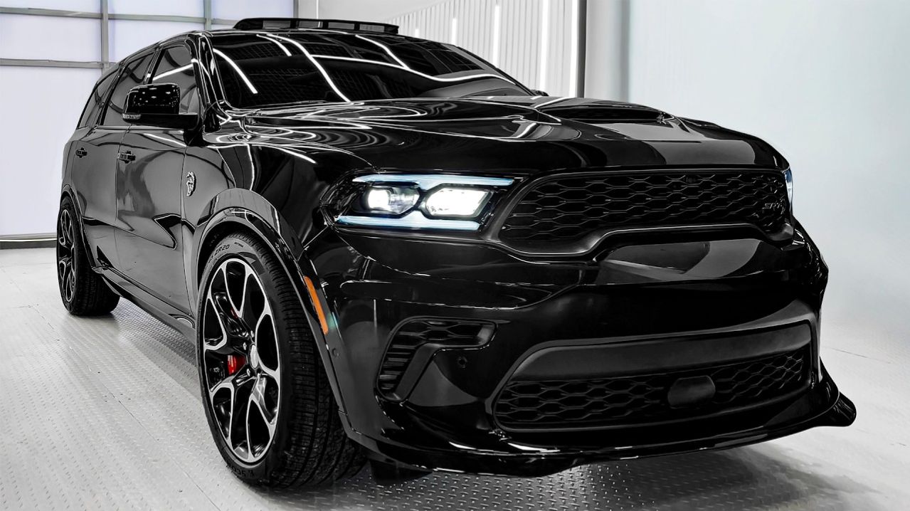Dodge Durango SRT Hellcat Diamond Black 2026 года — звук, интерьер и экстерьер. смотреть онлайн
