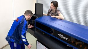 ARK-JET UV 1804 - первое знакомство с топовым УФ-рулонником