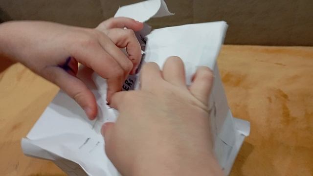распаковка бумажного лабубу