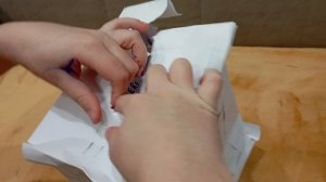распаковка бумажного лабубу