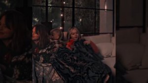 ^ФИЛЬМ-《Семейный обмен》...
☆●CC Walker●☆