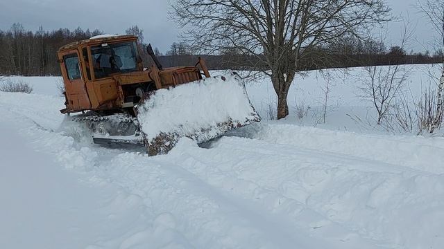 Дт 75 снег. не дымит под нагрузкой