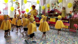 "Курочка и цыплята". Праздничный утренник в группе №1 "Лапушки"