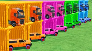 МАШИНКИ ДЛЯ ДЕТЕЙ ГИГАНТСКИЙ БАК С ВОДОЙ И ДВА БОЛЬШИХ ГРУЗОВИКА ВЕЗУТ ВОДУ СИНИЙ ТРАКТОР