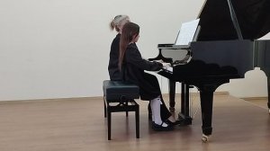 Крылова Злата, 10 лет, К.Франсуа и Ж.Рево "Мой путь" из к/ф "Римские каникулы"