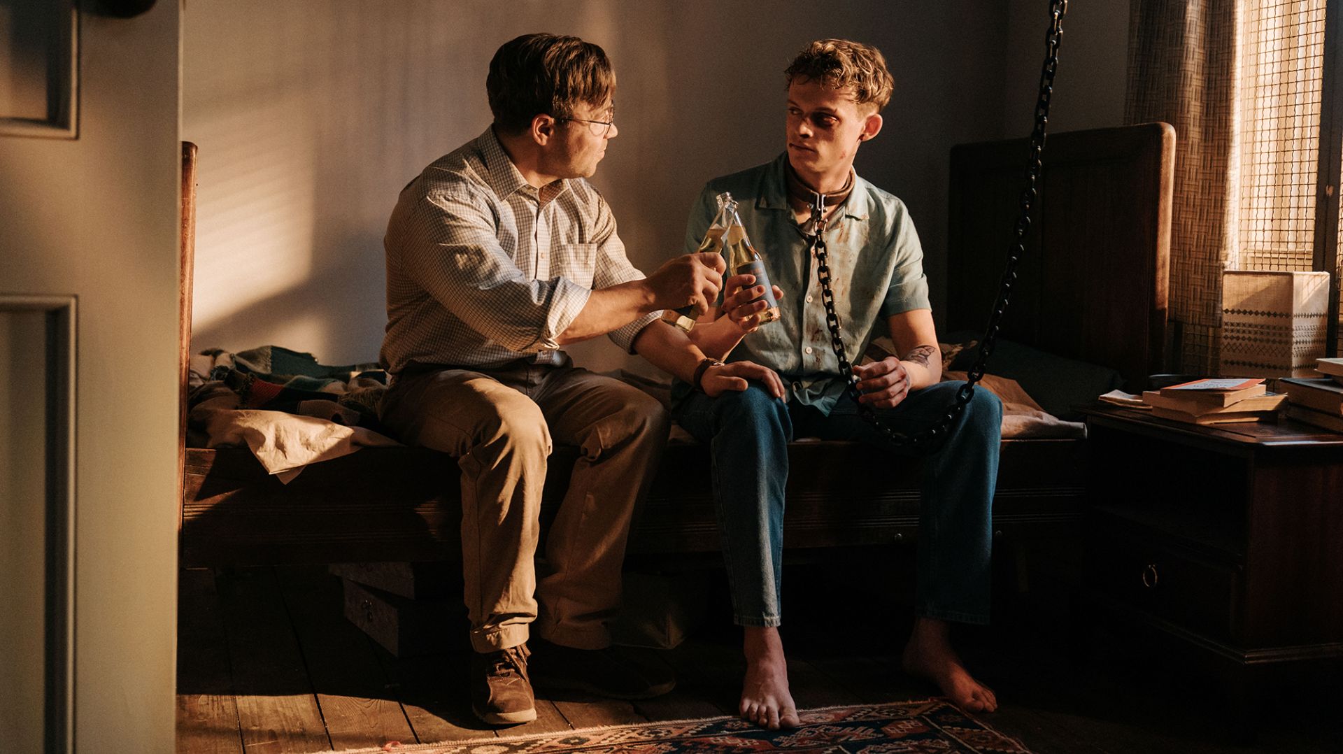 На цепи (2025). Трейлер