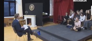 Фрагмент передачи Москва 24 о театральном профиле школы №2123