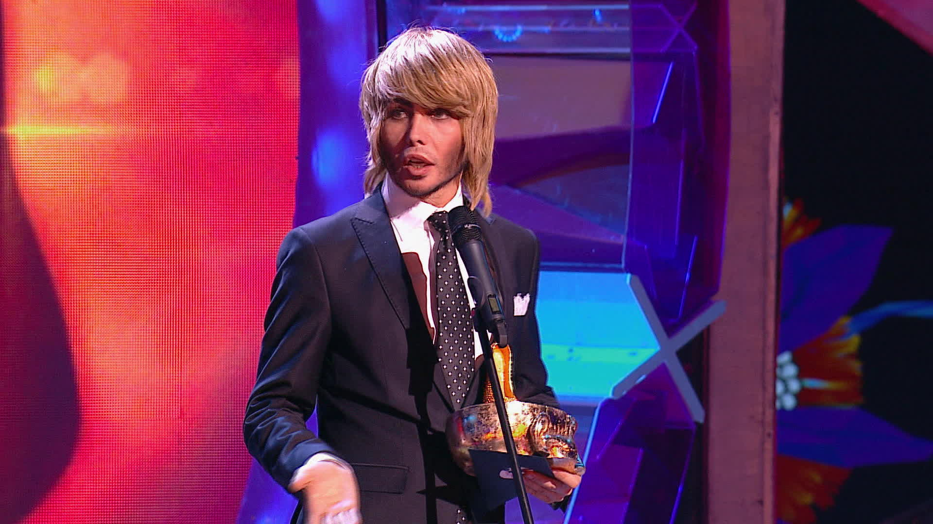 Comedy Woman, 6 сезон, 1 серия смотреть онлайн