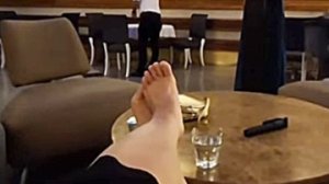 ИННА СУДАКОВА УЖЕ И НОГИ НА СТОЛ