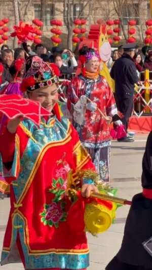 🎊🎶Танец со свадебным паланкином в честь Праздника вены