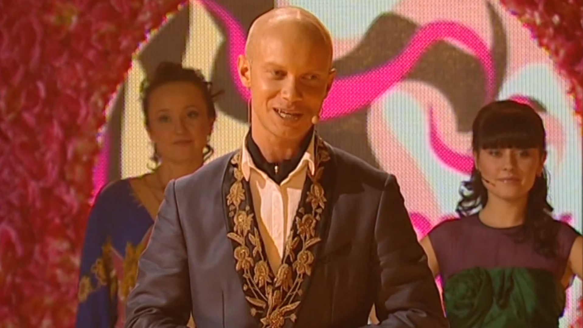 Comedy Woman, 1 сезон, 1 серия смотреть онлайн