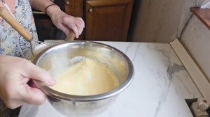 фкусная минутка-борщик,пурэ и курочка на соли