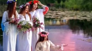 БАБ В ЭТОТ ДЕНЬ ЛЮБИЛИ ТОЛЬКО СЗАДИ _ ЧЕМ ИМЕННО СЛАВЯНЕ ЗАНИМАЛИСЬ НА ИВАНА КУПАЛО