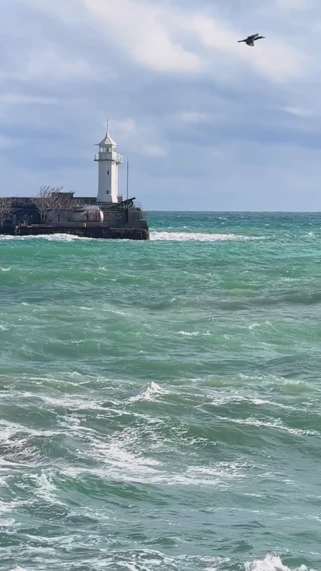 Чёрное море — бесконечное, глубокое, завораживающее