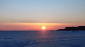 На Обском море; следы зайца и морозный закат, необычное безветрие 💨 The Ob sea: hare steps, sunset