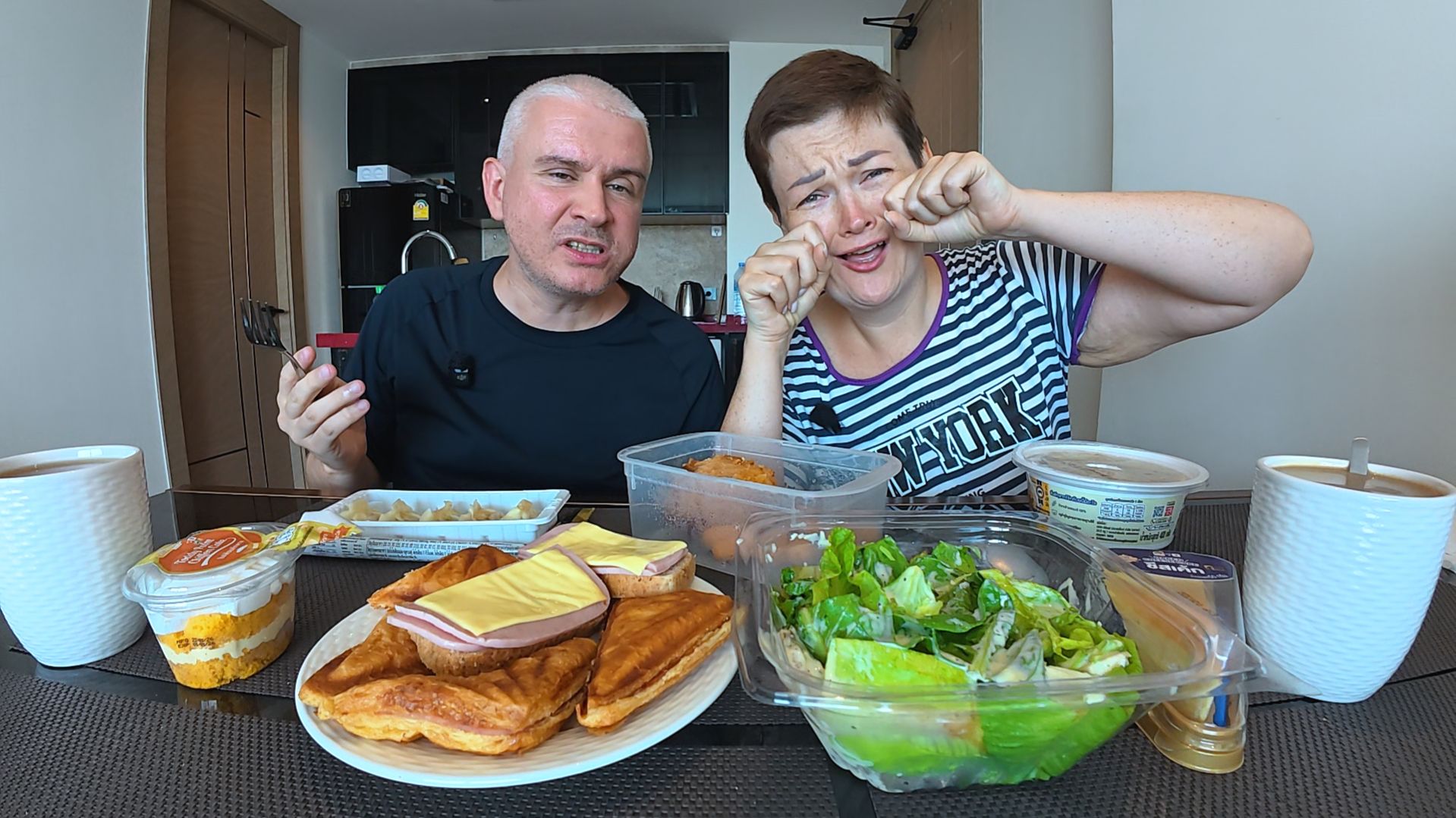 Мукбанг ВАЖНЫЕ дела и разруливает ВОПРОСИКИ! НАЛОПАЛИСЬ вкуснятины в крайний завтрак в Таиланде!