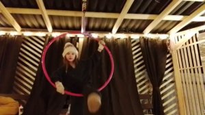 Урок по воздушной гимнастики, Деревенская девка