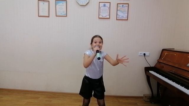 Плутова Софья (вокальный ансамбль "Аквамарин")