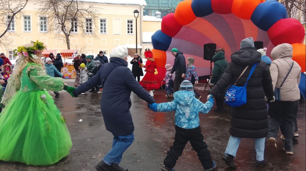 Зовем Весну и провожаем Зиму. Хороводы на масленицу в ... смотреть онлайн